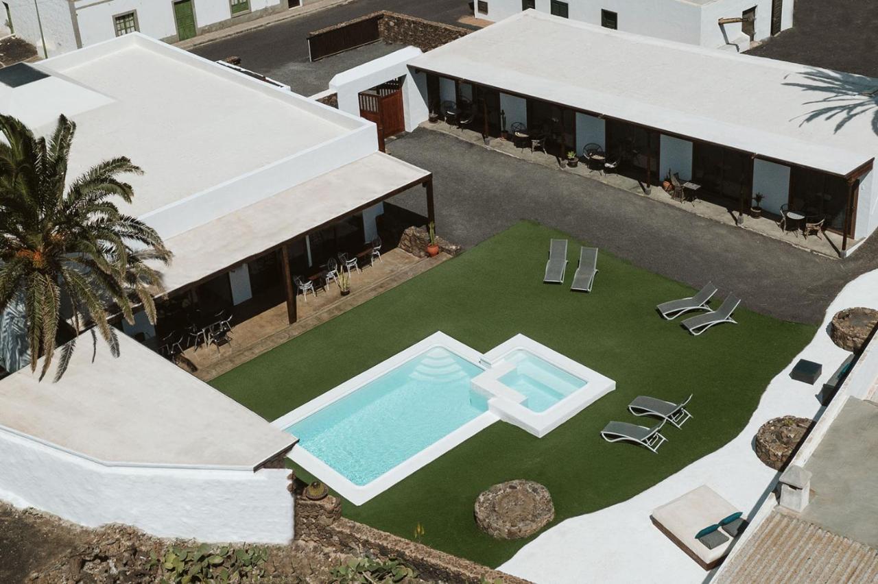 Hotelito Rural Flor de Timanfaya Tinajo Bagian luar foto