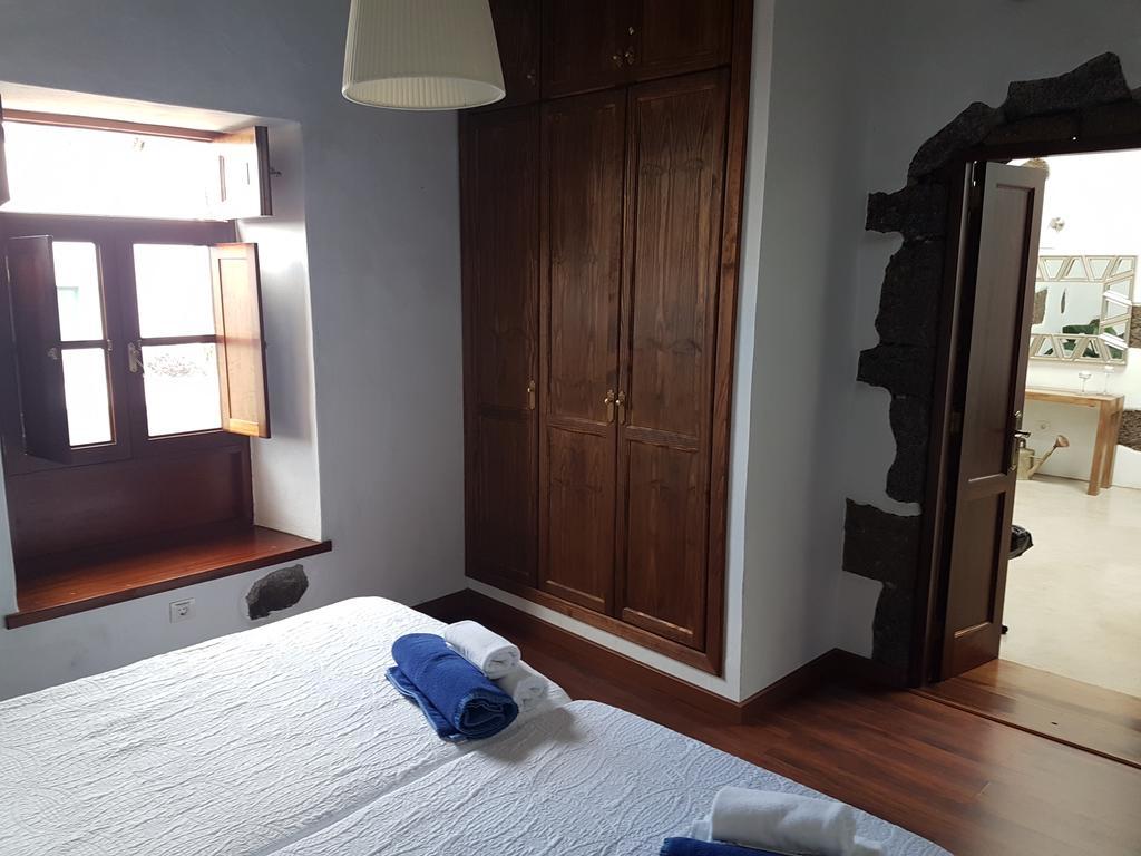 Hotelito Rural Flor de Timanfaya Tinajo Bagian luar foto