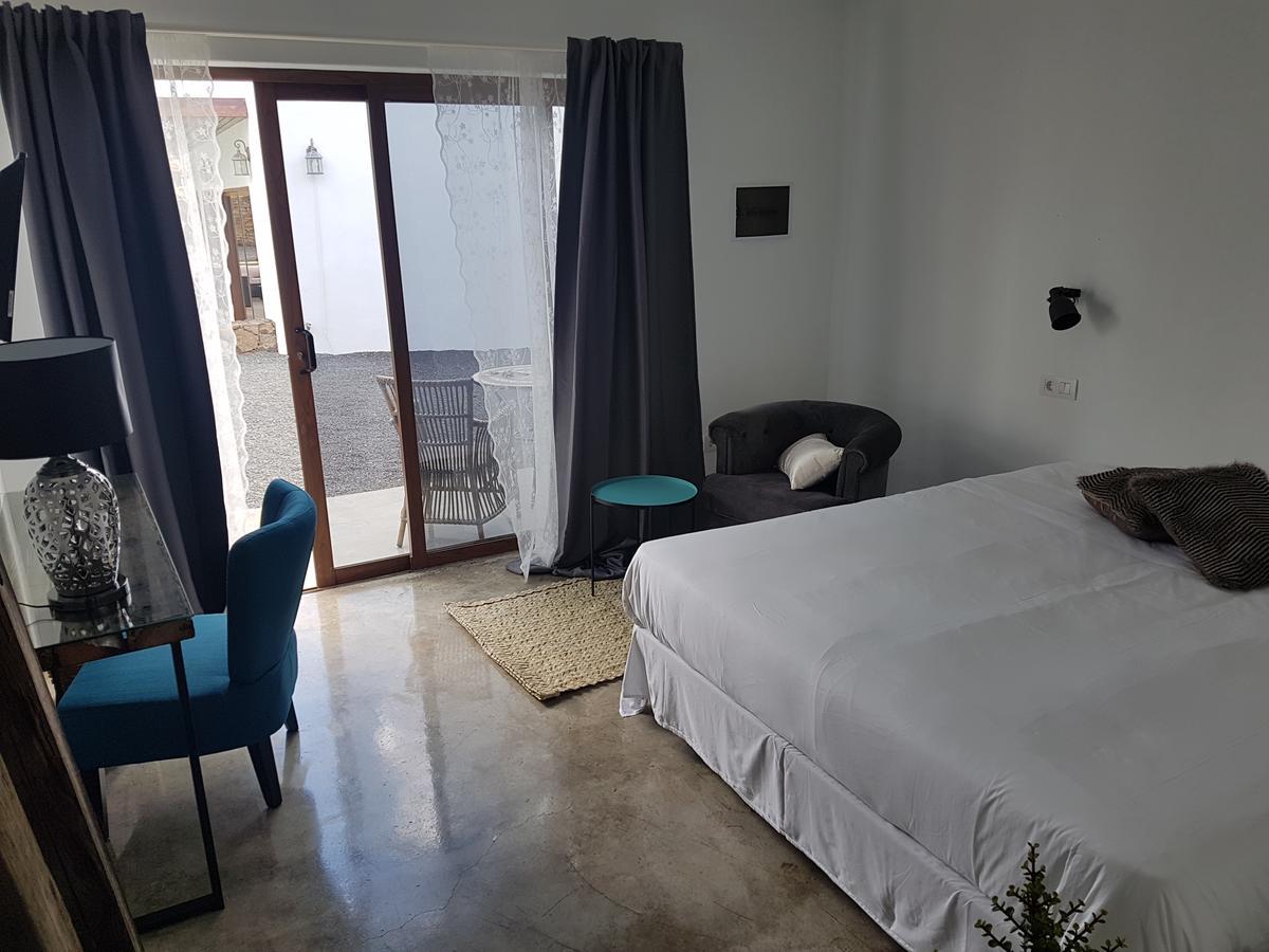 Hotelito Rural Flor de Timanfaya Tinajo Bagian luar foto
