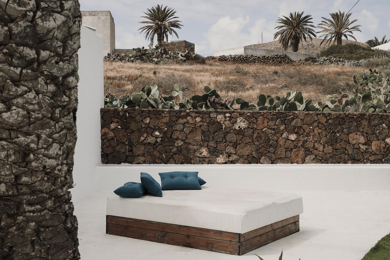Hotelito Rural Flor de Timanfaya Tinajo Bagian luar foto
