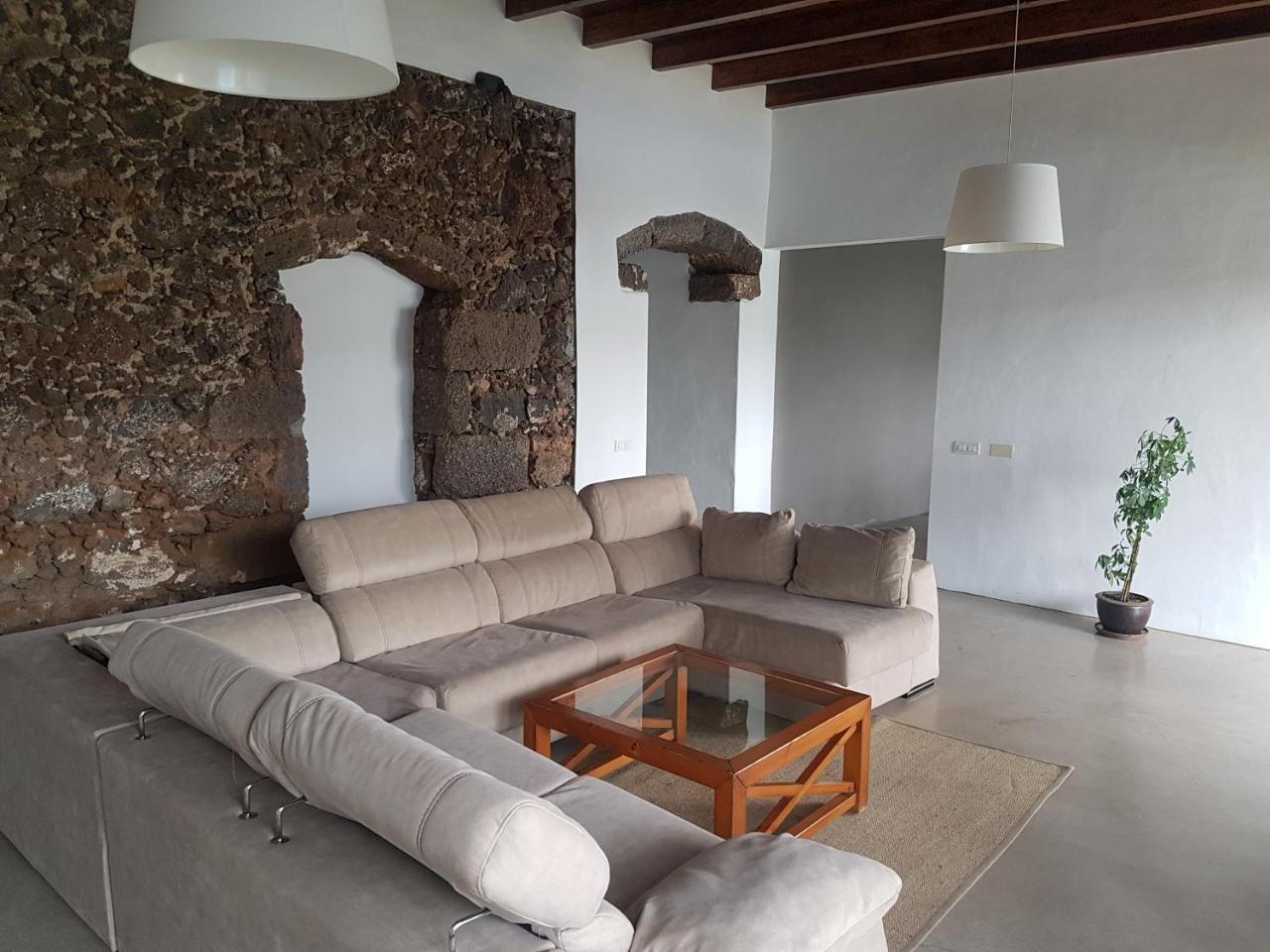 Hotelito Rural Flor de Timanfaya Tinajo Bagian luar foto